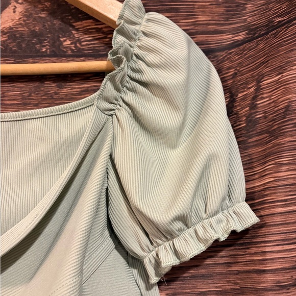 SHEIN Puff Sleeve Crop Top - Light Gray - Picture 11 of 12